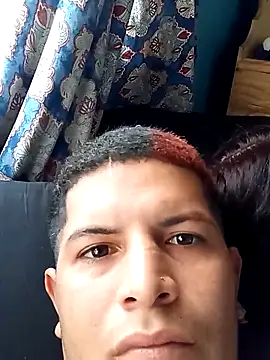 Snapshot of Elpelyconpito chatting on February 8, 2026, 4:54 pm Elpelyconpito online show from February 8, 2026, 4:54 pm