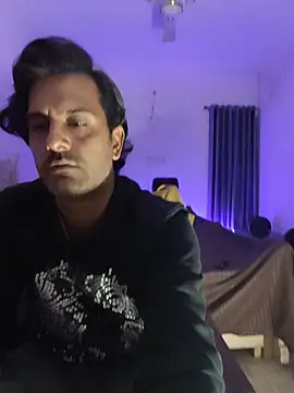 MAGNETICDADDY8 online show from March 24, 2026, 5:18 pm