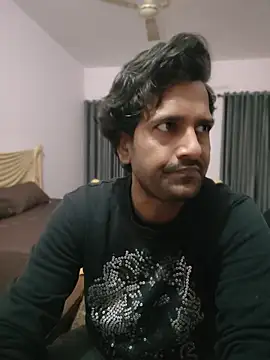 MAGNETICDADDY8 online show from March 27, 2026, 3:23 pm