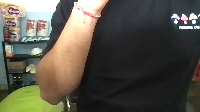 Snapshot of RODRI_POLLADURA chatting on February 13, 2026, 8:16 pm RODRI POLLADURA online show from February 13, 2026, 8:16 pm