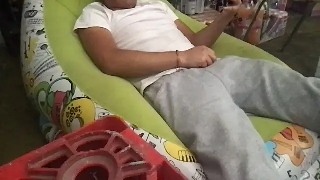 Snapshot of RODRI_POLLADURA chatting on February 24, 2026, 9:46 pm RODRI POLLADURA online show from February 24, 2026, 9:46 pm