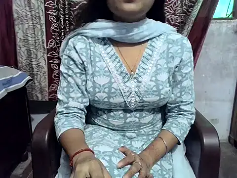 SIYA MAVI online show from May 2, 2026, 1:54 am