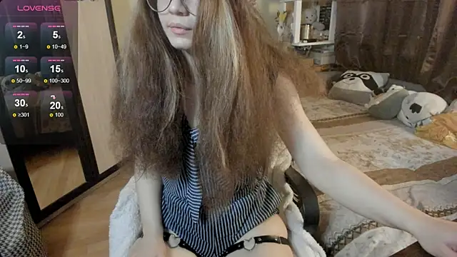 alexiamaleax online show from November 24, 2025, 2:11 am