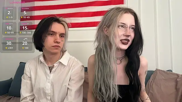 Snapshot of VeryRare_TwinS chatting on April 4, 2026, 2:32 am VeryRare TwinS online show from April 4, 2026, 2:32 am