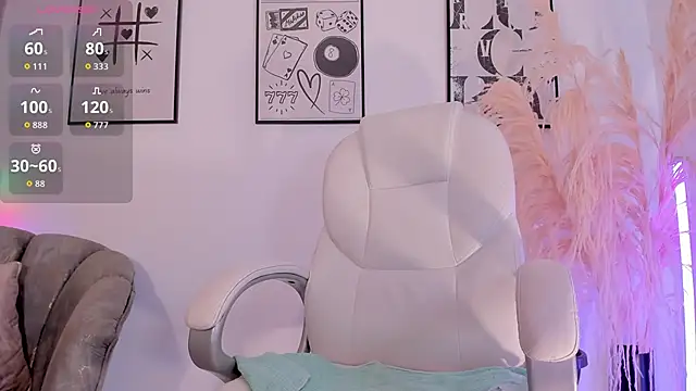 Snapshot of NiiaEvanss chatting on November 10, 2025, 1:21 pm NiiaEvanss online show from November 10, 2025, 1:21 pm