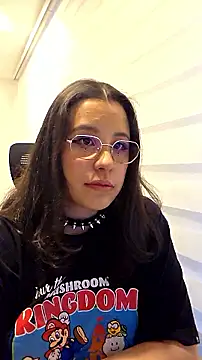 Charlotte  Miller online show from September 18, 2025, 11:23 am