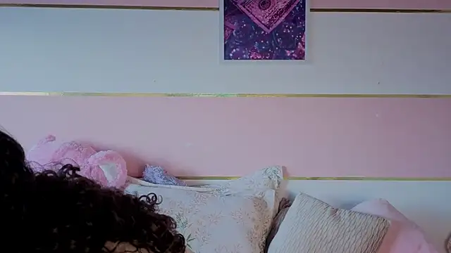 Charlotte  Miller online show from January 7, 2026, 11:45 am