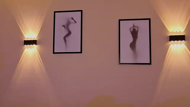 Charlotte  Miller online show from March 18, 2026, 11:57 am