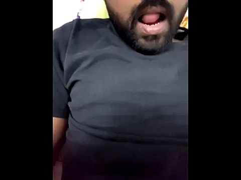 Snapshot of akshaybaroda chatting on March 17, 2026, 5:49 pm akshaybaroda online show from March 17, 2026, 5:49 pm