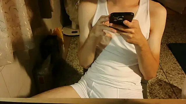 Snapshot of KYU890428 chatting on October 20, 2025, 6:52 pm KYU890428 online show from October 20, 2025, 6:52 pm