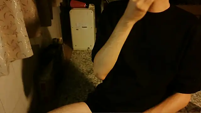 Snapshot of KYU890428 chatting on November 29, 2025, 7:06 pm KYU890428 online show from November 29, 2025, 7:06 pm