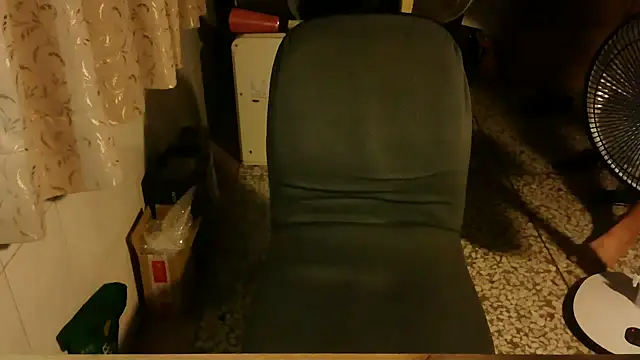 Snapshot of KYU890428 chatting on February 5, 2026, 4:55 pm KYU890428 online show from February 5, 2026, 4:55 pm