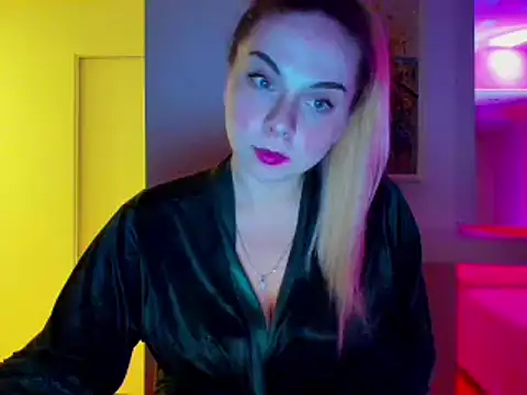 Snapshot of HappyIva chatting on January 20, 2025, 1:39 am HappyIva online show from January 20, 2025, 1:39 am