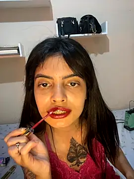 Snapshot of LawrencyLarry chatting on December 4, 2025, 11:24 pm LawrencyLarry online show from December 4, 2025, 11:24 pm