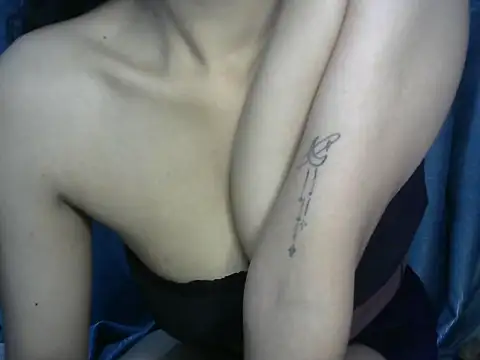 Snapshot of Horny_honey69 chatting on January 16, 2025, 5:12 pm Horny honey69 online show from January 16, 2025, 5:12 pm