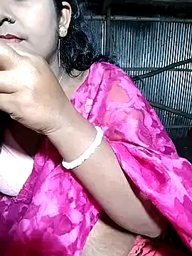 Snapshot of YERY_HOT chatting on February 11, 2025, 8:20 pm YERY HOT online show from February 11, 2025, 8:20 pm