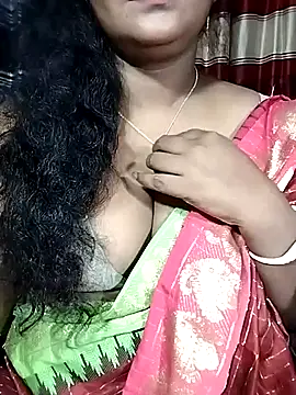 Snapshot of YERY_HOT chatting on October 12, 2025, 5:34 pm YERY HOT online show from October 12, 2025, 5:34 pm