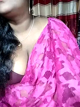 Snapshot of YERY_HOT chatting on November 3, 2025, 5:36 pm YERY HOT online show from November 3, 2025, 5:36 pm