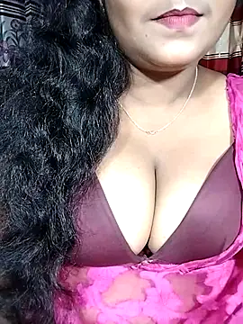 Snapshot of YERY_HOT chatting on November 21, 2025, 5:44 pm YERY HOT online show from November 21, 2025, 5:44 pm