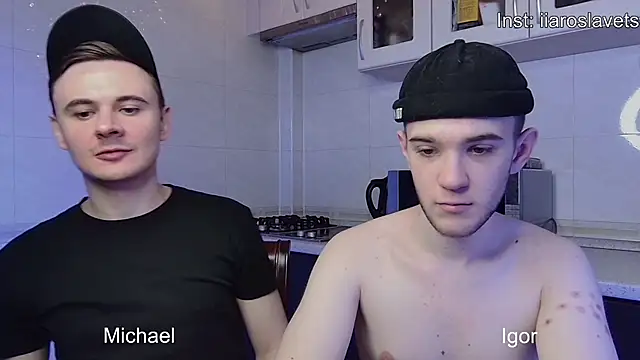 Snapshot of michael_sexdevil chatting on January 17, 2025, 12:10 pm michael sexdevil online show from January 17, 2025, 12:10 pm