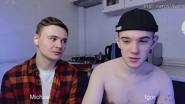 Snapshot of michael_sexdevil chatting on January 19, 2025, 12:17 pm michael sexdevil online show from January 19, 2025, 12:17 pm