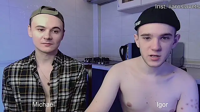 Snapshot of michael_sexdevil chatting on January 24, 2025, 12:10 pm michael sexdevil online show from January 24, 2025, 12:10 pm