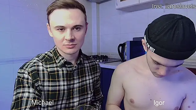 Snapshot of michael_sexdevil chatting on January 24, 2025, 3:34 pm michael sexdevil online show from January 24, 2025, 3:34 pm