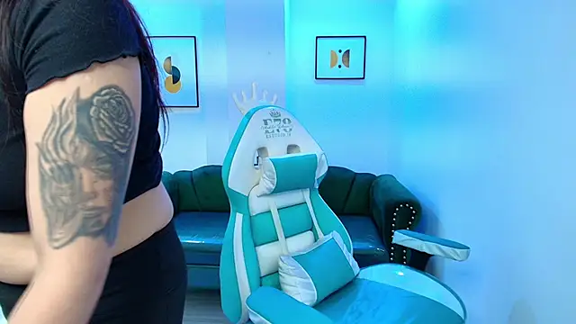 Snapshot of Arianna_sweeet chatting on September 30, 2025, 3:33 am Arianna sweeet online show from September 30, 2025, 3:33 am