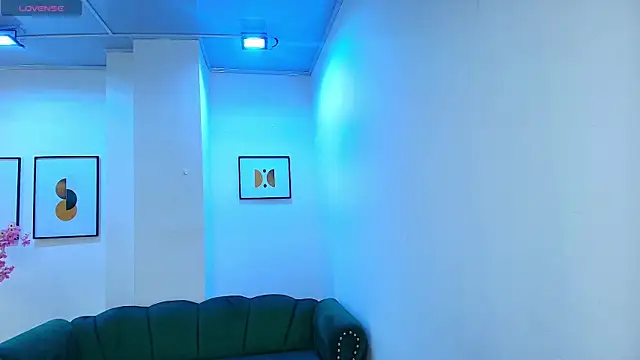 Snapshot of Arianna_sweeet chatting on October 8, 2025, 3:48 am Arianna sweeet online show from October 8, 2025, 3:48 am