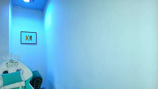 Snapshot of Arianna_sweeet chatting on November 6, 2025, 3:18 am Arianna sweeet online show from November 6, 2025, 3:18 am