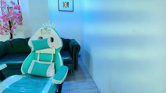 Snapshot of Arianna_sweeet chatting on November 11, 2025, 3:39 am Arianna sweeet online show from November 11, 2025, 3:39 am