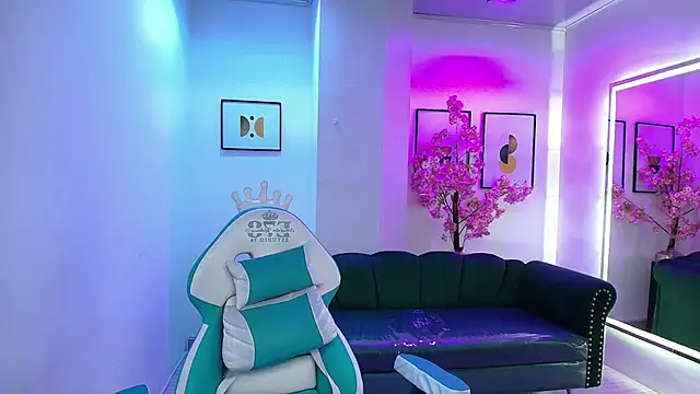 Snapshot of Arianna_sweeet chatting on November 15, 2025, 4:10 am Arianna sweeet online show from November 15, 2025, 4:10 am