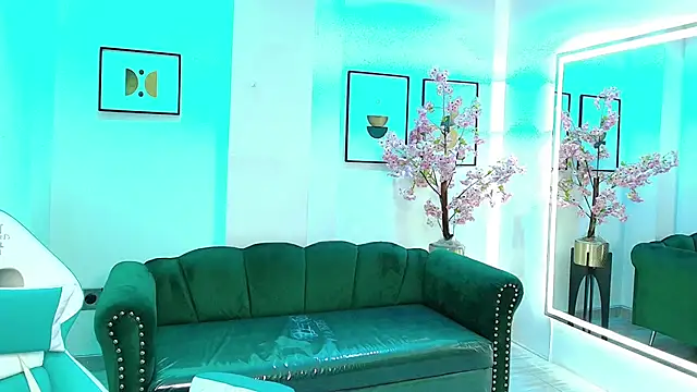 Snapshot of Arianna_sweeet chatting on November 20, 2025, 3:28 am Arianna sweeet online show from November 20, 2025, 3:28 am