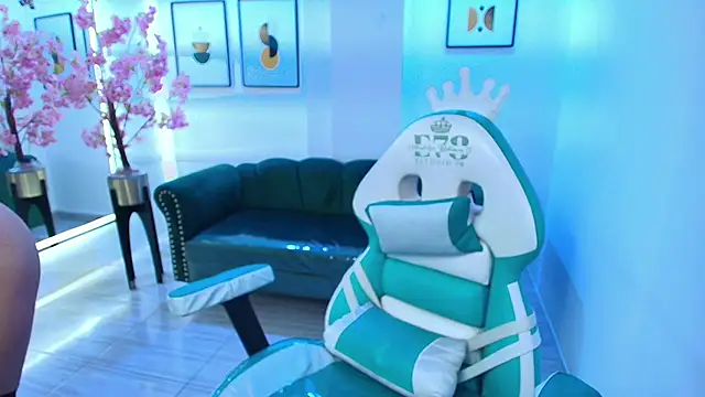 Snapshot of Arianna_sweeet chatting on January 6, 2026, 3:43 am Arianna sweeet online show from January 6, 2026, 3:43 am