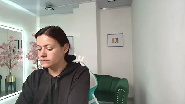 Snapshot of Arianna_sweeet chatting on January 11, 2026, 4:17 am Arianna sweeet online show from January 11, 2026, 4:17 am