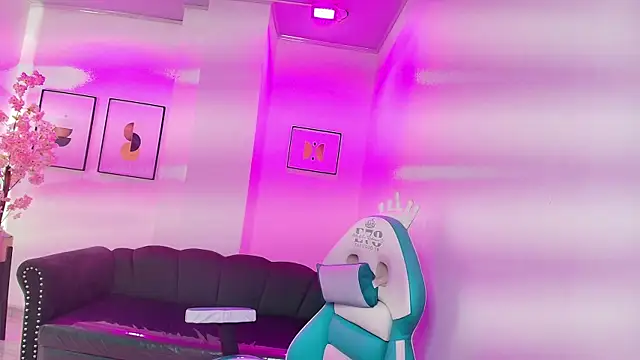 Snapshot of Arianna_sweeet chatting on February 5, 2026, 3:44 am Arianna sweeet online show from February 5, 2026, 3:44 am