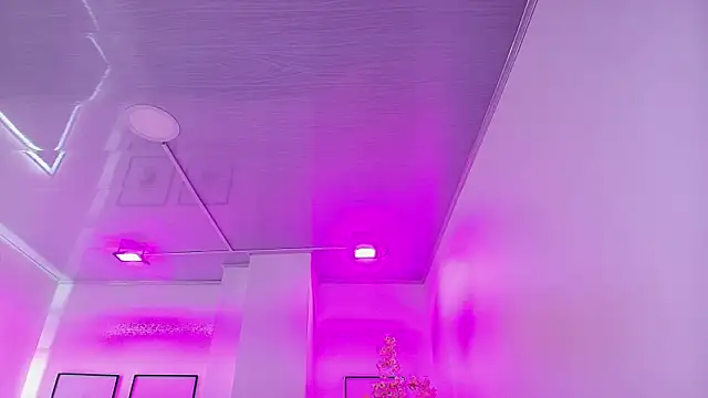 Snapshot of Arianna_sweeet chatting on February 7, 2026, 3:43 am Arianna sweeet online show from February 7, 2026, 3:43 am