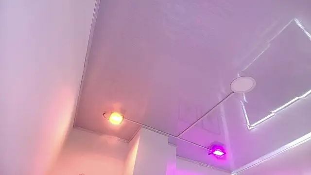 Arianna sweeet online show from May 15, 2026, 3:46 am
