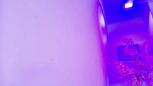 Arianna sweeet online show from May 17, 2026, 3:48 am