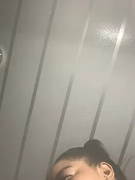 Snapshot of sexytinashe21 chatting on February 27, 2026, 7:36 pm sexytinashe21 online show from February 27, 2026, 7:36 pm