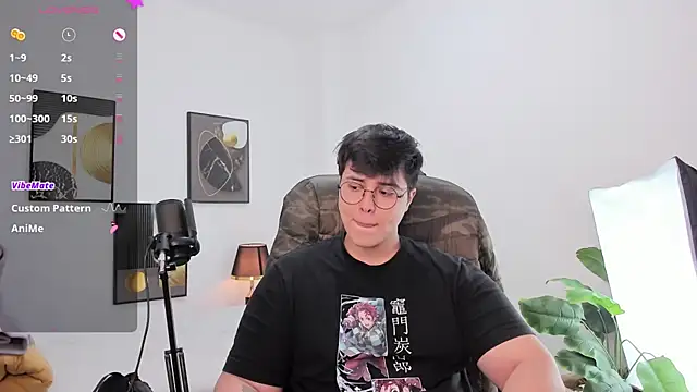 Snapshot of Thom_Ohtani chatting on September 9, 2025, 1:49 am Thom Ohtani online show from September 9, 2025, 1:49 am
