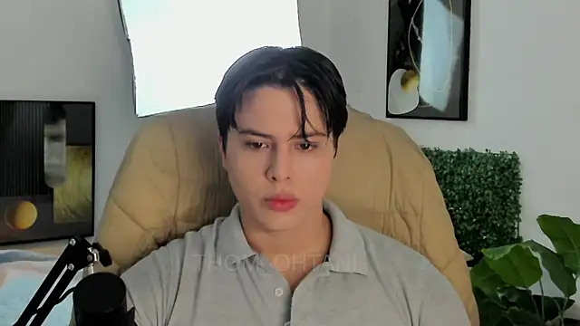Snapshot of Thom_Ohtani chatting on April 9, 2026, 10:37 pm Thom Ohtani online show from April 9, 2026, 10:37 pm
