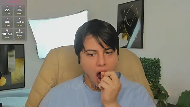 Snapshot of Thom_Ohtani chatting on April 21, 2026, 1:42 am Thom Ohtani online show from April 21, 2026, 1:42 am
