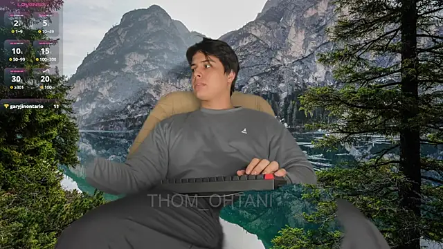 Snapshot of Thom_Ohtani chatting on April 23, 2026, 11:29 pm Thom Ohtani online show from April 23, 2026, 11:29 pm