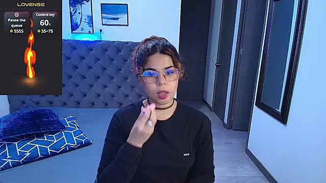 stellaallen24 online show from March 10, 2025, 11:38 pm