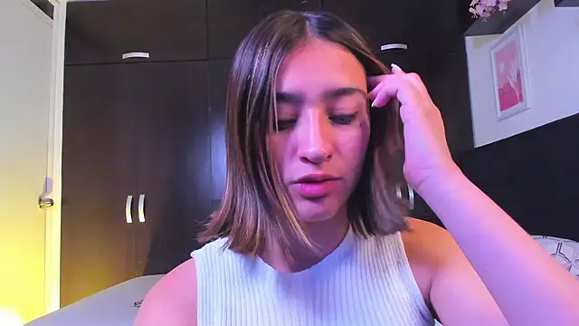 Snapshot of irirs_rouse chatting on January 13, 2025, 11:19 am irirs rouse online show from January 13, 2025, 11:19 am