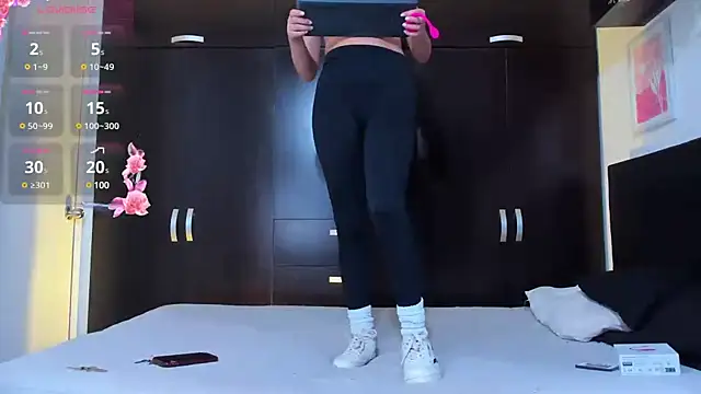 Snapshot of irirs_rouse chatting on February 23, 2025, 12:27 pm irirs rouse online show from February 23, 2025, 12:27 pm