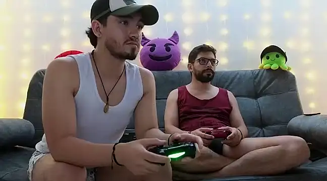 Snapshot of ErickBrant chatting on February 4, 2025, 1:13 am ErickBrant online show from February 4, 2025, 1:13 am