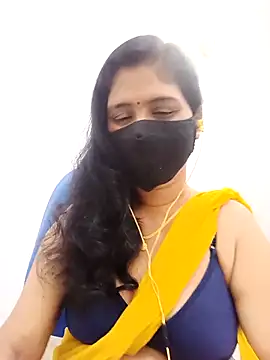 Snapshot of Lucky-Deepthi chatting on February 13, 2026, 8:16 pm Lucky-Deepthi online show from February 13, 2026, 8:16 pm