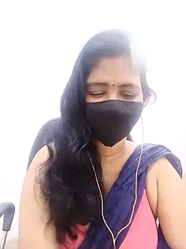 Snapshot of Lucky-Deepthi chatting on February 24, 2026, 10:19 pm Lucky-Deepthi online show from February 24, 2026, 10:19 pm